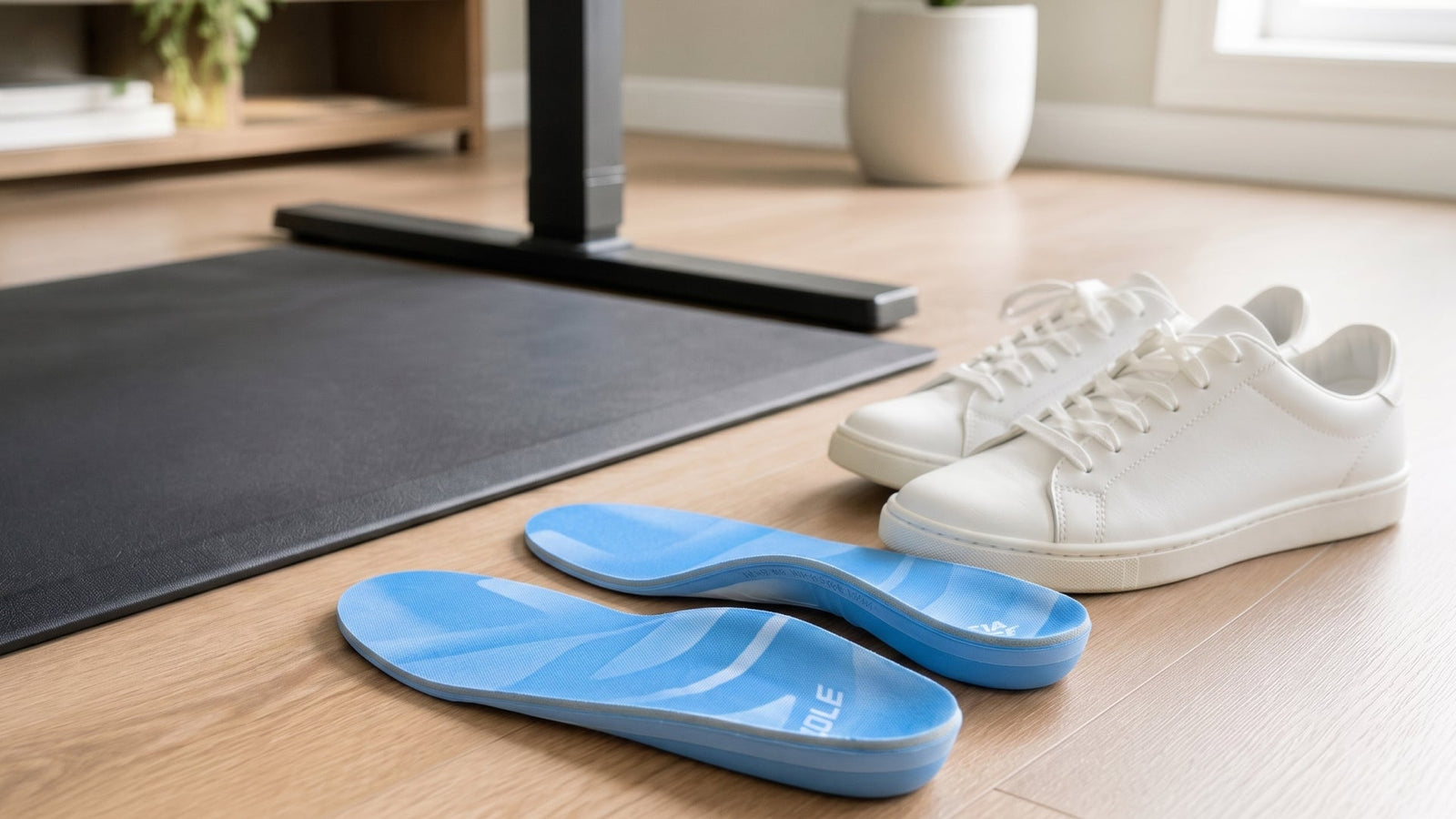 Insoles for a Standing Desk: Home Office Support Without Overdoing Cushion