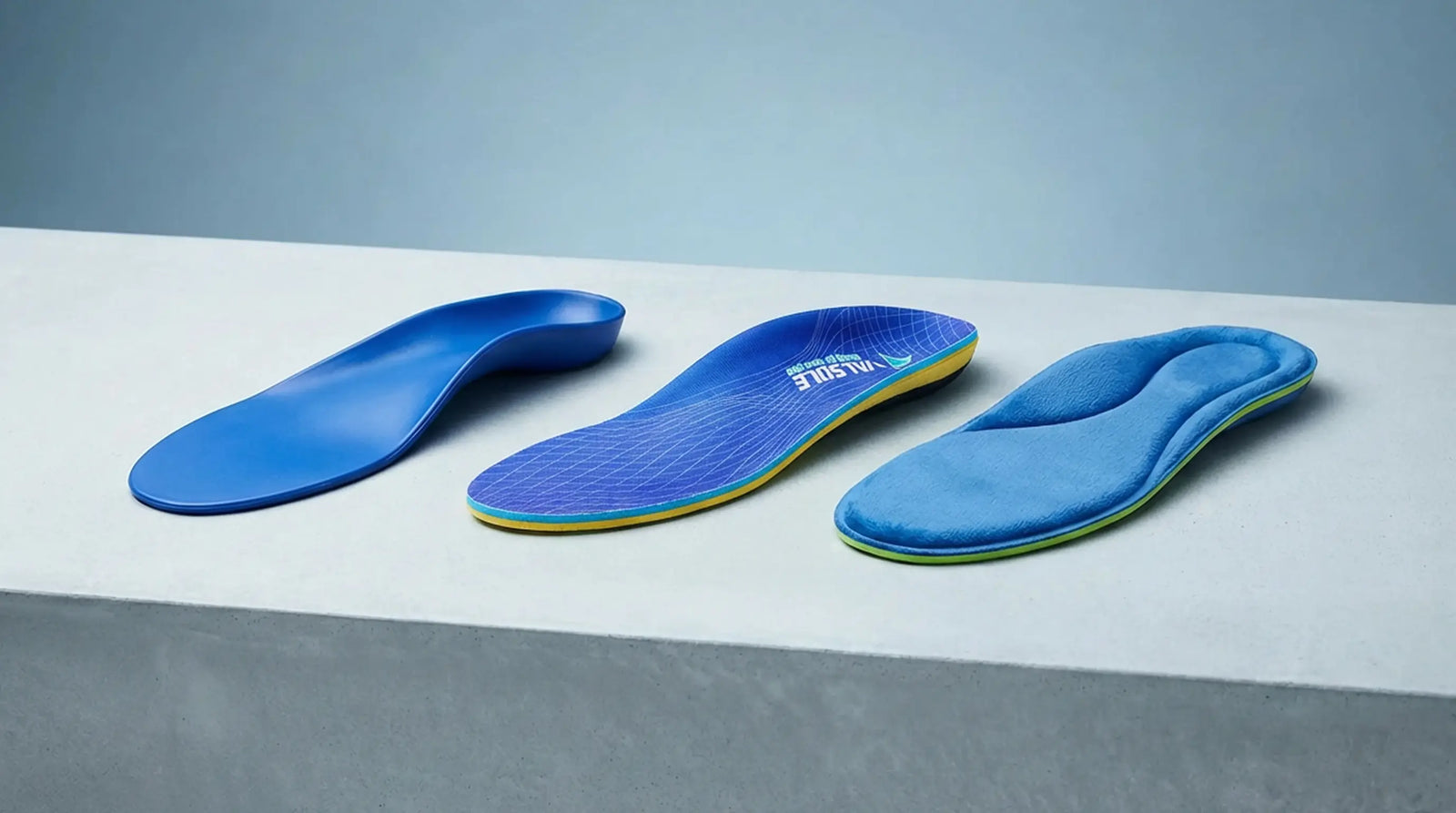 Do Flat Feet Need Rigid Insoles? A Practical Comparison