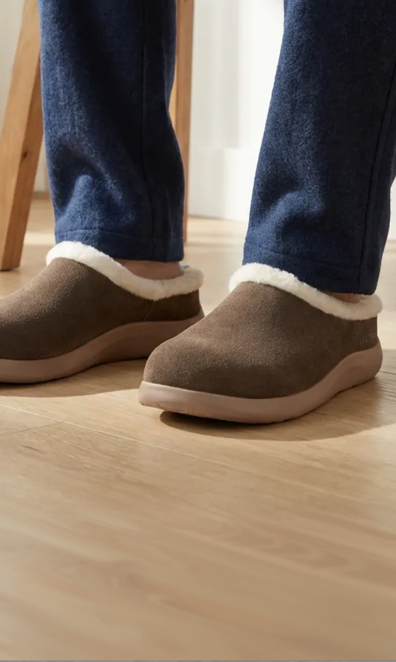 Hearth Clog - Deep Chocolate – hover